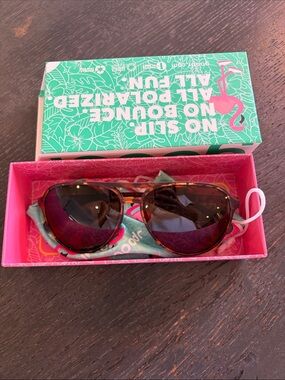 Goodr Amelia Earhart Ghosted Me Aviator Sunglasses.